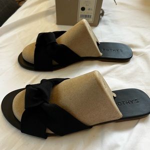 Rothy’s The Knot sandals